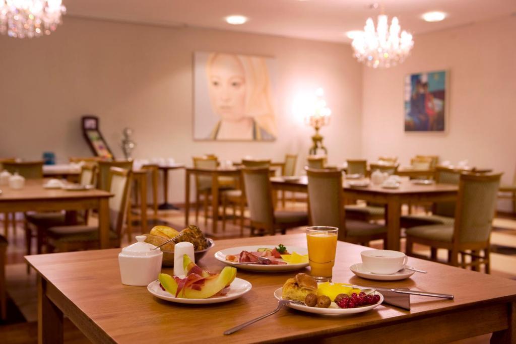 Ross Hotel Stuttgart Kültér fotó
