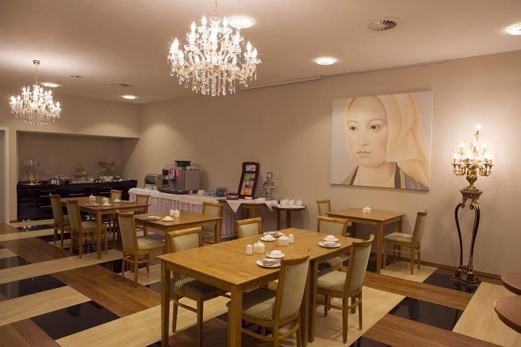 Ross Hotel Stuttgart Kültér fotó
