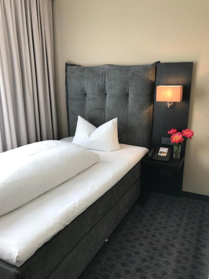 Ross Hotel Stuttgart Kültér fotó